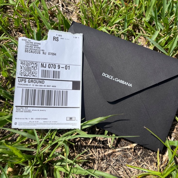 Dolce & Gabbana Infant Logo Patch Track Shorts and Zip-Up Hoodie - Picture 16 of 16